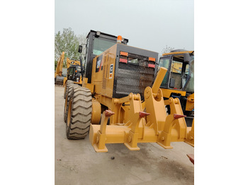 Väghyvel CATERPILLAR 140H