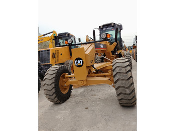 Väghyvel CATERPILLAR 140H