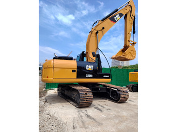 Bandgrävare CATERPILLAR 320D2