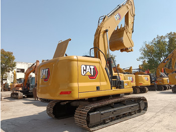 Bandgrävare CATERPILLAR 320GC