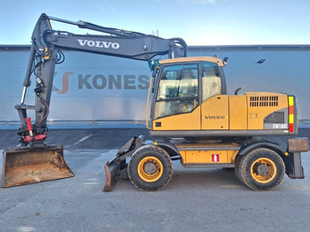 Grävmaskin på däck VOLVO EW160C