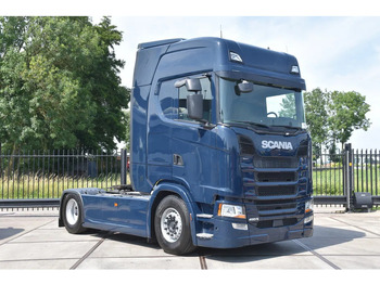 Dragbil SCANIA S 450