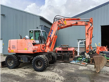 Grävmaskin på däck FIAT-HITACHI