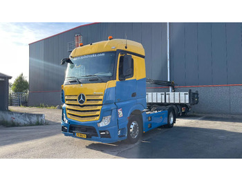 Dragbil MERCEDES-BENZ Actros 1843