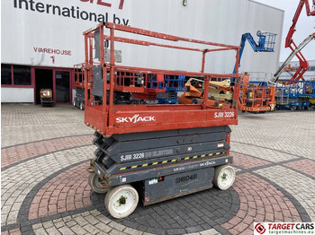 Saxlift SKYJACK