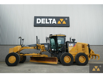 Väghyvel CATERPILLAR 12M