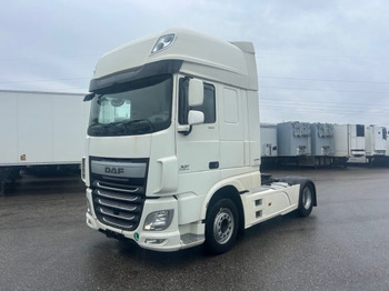 Dragbil DAF XF 106 460