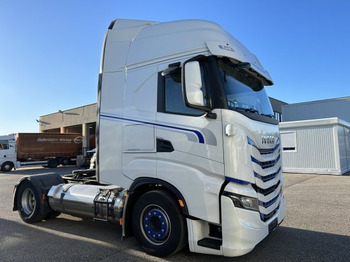 Dragbil IVECO Stralis 460