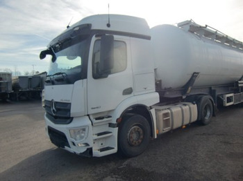 Dragbil MERCEDES-BENZ Actros 1840