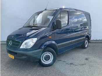 Skåpbil MERCEDES-BENZ Sprinter 210