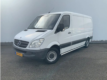 Skåpbil MERCEDES-BENZ Sprinter 211