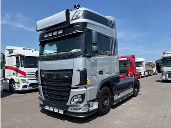 Dragbil DAF XF 530