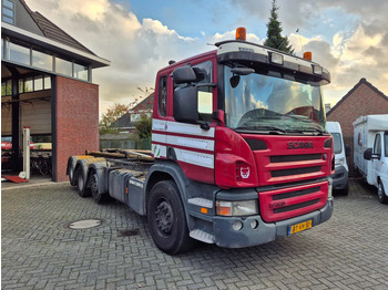 Lastbil med kabelsystem SCANIA P 420