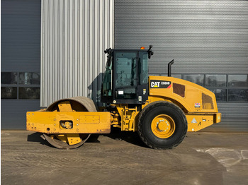 Vält CATERPILLAR CS66B