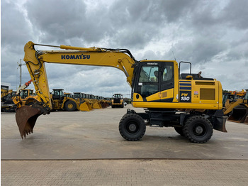 Grävmaskin på däck KOMATSU PW180