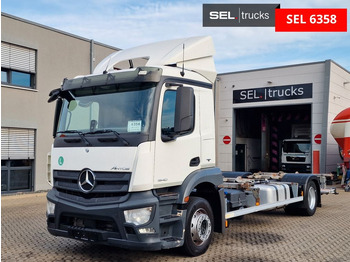 Containerbil/ Växelflak lastbil MERCEDES-BENZ Antos 1840