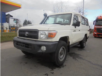 Personbil TOYOTA Land Cruiser