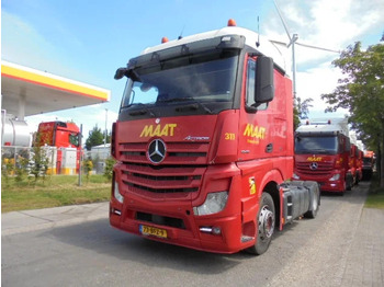 Dragbil MERCEDES-BENZ Actros 1843