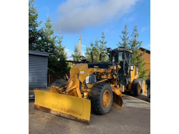 Väghyvel CATERPILLAR 120