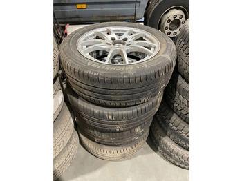 Däck och fälgar MICHELIN