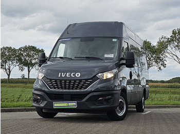 Skåpbil IVECO Daily