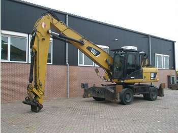 Grävmaskin på däck CATERPILLAR M318D
