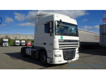 Dragbil DAF XF 105 460