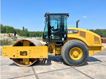 Vält CATERPILLAR CS66B