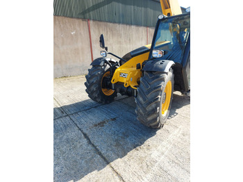 Teleskoplastar 2021 JCB 527-58: bild 3