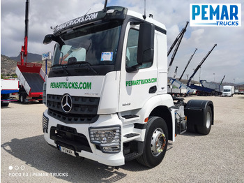 Dragbil MERCEDES-BENZ Arocs 1843