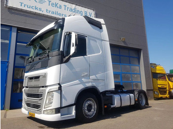 Dragbil VOLVO FH 420