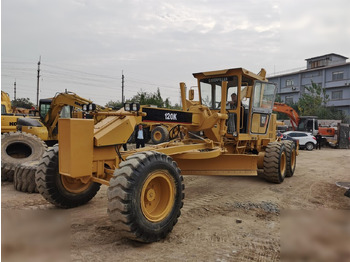 Väghyvel CATERPILLAR 120K