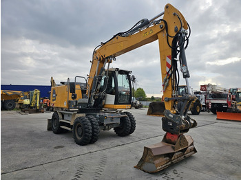 Grävmaskin på däck LIEBHERR A916: bild 5