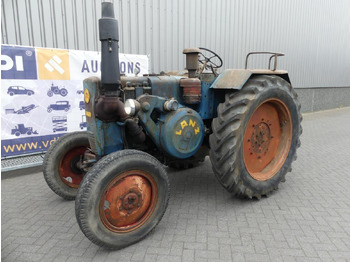 Traktor LANZ BULLDOG