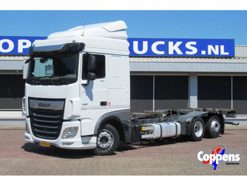 Containerbil/ Växelflak lastbil DAF XF 450