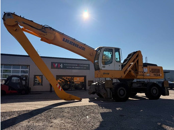 Materialhanterare LIEBHERR A 934