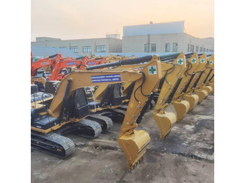 Grävmaskin CATERPILLAR 320D2