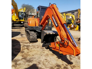 Bandgrävare DOOSAN DH60-7