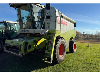 Skördetröska CLAAS Lexion 440