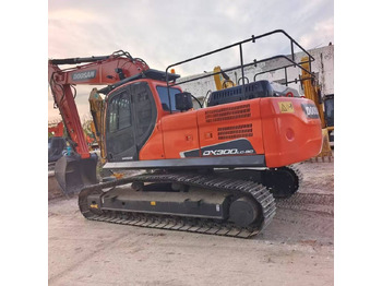 Bandgrävare DOOSAN DX300