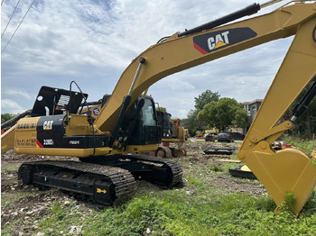 Bandgrävare CATERPILLAR 320D2