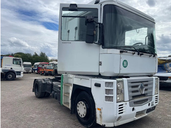 Dragbil RENAULT Magnum 440