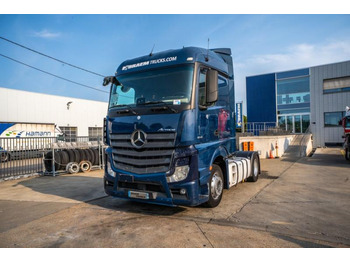 Dragbil MERCEDES-BENZ Actros 1846