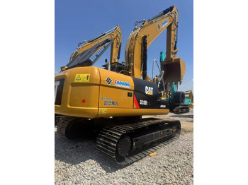 Bandgrävare CATERPILLAR 320D2