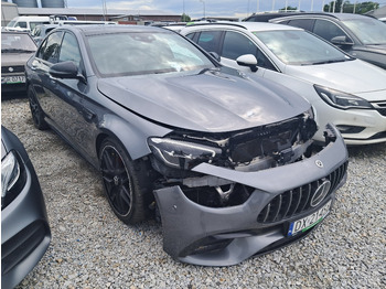 Sedan MERCEDES-BENZ