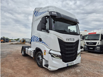 Dragbil IVECO