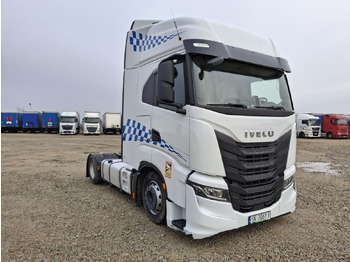 Dragbil IVECO