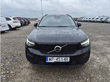 SUV VOLVO XC40 SUV: bild 2
