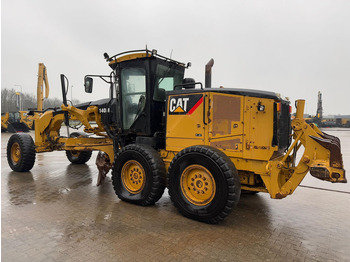 Väghyvel CATERPILLAR 140M