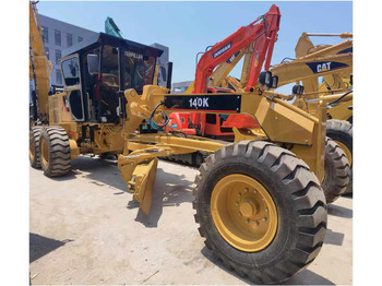 Väghyvel CATERPILLAR 140G